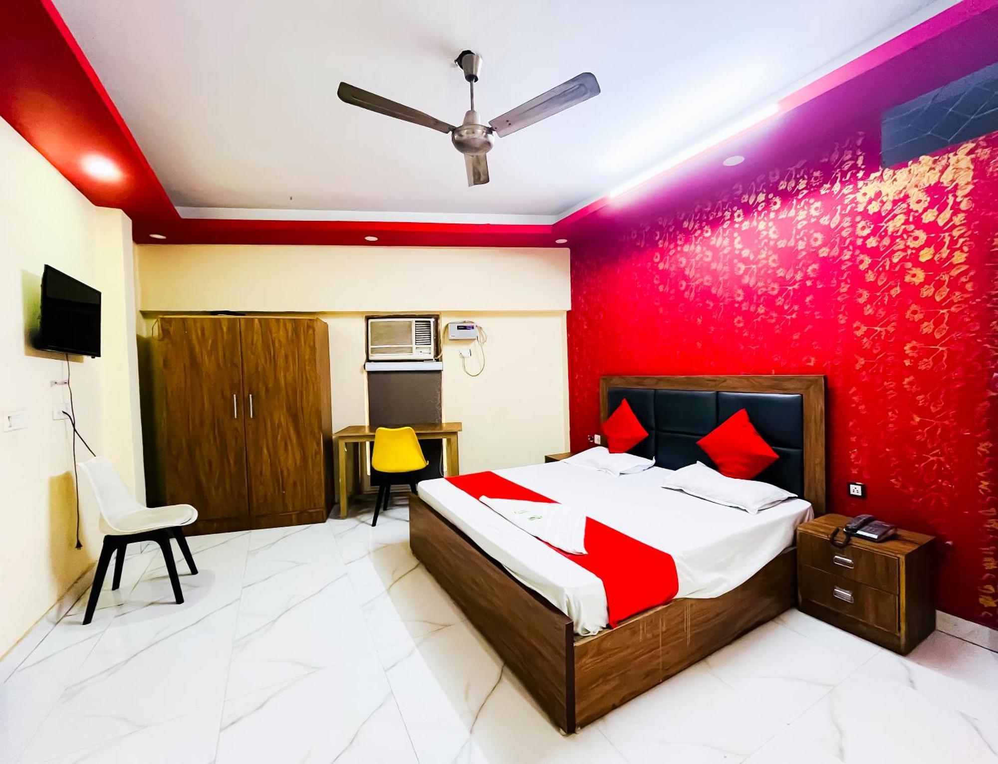 Deluxe Room In Sarai Kaley Khan New Delhi Exterior photo